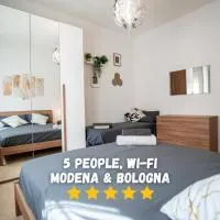 Elegante tra Modena e Bologna, 5 posti, wi-fi, hotel em Camposanto