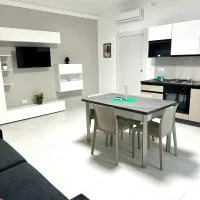 Levante Apartments 2, hotel i Torrenova