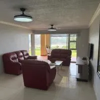 34 Laguna La Crete, ξενοδοχείο σε Uvongo Beach