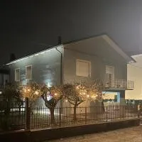 Parrot House, хотел в Бертиноро