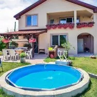 My Parents Guest House, hotel en Petrovec