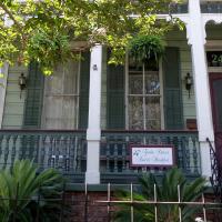 Garden District Bed and Breakfast โรงแรมที่Garden Districtในนิวออร์ลีนส์