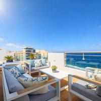 Epic Views Seafront 2-bedroom Sliema penthouse, hotel a Sliema