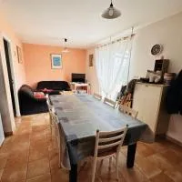 Asnelles - Meuvaines - Maison bord de mer - Jardin - 100m plage, hotel em Asnelles