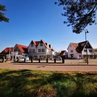 Hotel het Uilenbos, hotel v mestu De Koog