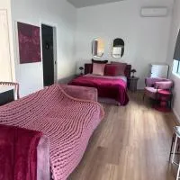 Cherrie Studio & Court yard Private Pet Friendly Free Parking, hotel v destinaci Brisbane