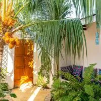 Dhow House - Rooftop Lounge with Sunrise Views, hotel v destinácii Bagamoyo