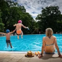CAMPING ETXARRI, hotel em Echarri-Aranaz