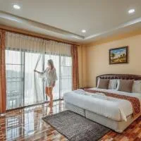 So View Phuket Resort, viešbutis mieste Ban Sam Kong