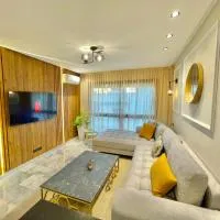 Amira Modern Studio with terrace Maarif Casablanca Center, хотел в Maarif