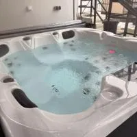 Napsugár vendégház, hotel v destinaci Mezőkövesd