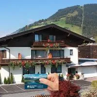 Comfort Hotel Garni Landhaus Gitti, hotelli kohteessa Zell am See