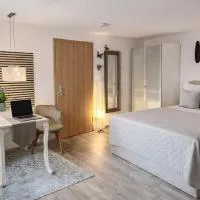 Wohnung mit Charme, Netflix, hotelli kohteessa Rheinstetten