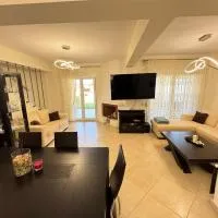 Villa Mickey, hotel in Hanioti