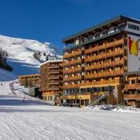 PopAlp la Plagne - Hôtel et Restaurant, Hotel in La Plagne Tarentaise