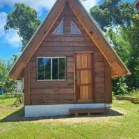 Chalé da Ilha "Ilha das Peças" – hotel w mieście Guaraqueçaba