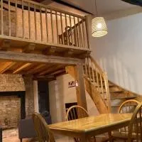 La maisonnette de la venelle、Caunayのホテル