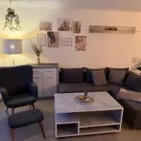 Ferienwohnung Kurze Auszeit 24 Std Check in, hotell i Hesel
