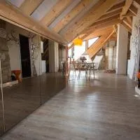 Loft "Home, Sauna & Pool", hotell sihtkohas Osenbach