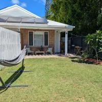 Private Garden Studio - Walk to Beach, Hotel in Byron Bay
