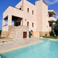 Villa Evenos with private pool: Elafonisi'de bir otel