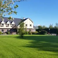Cloghan Lodge, hotel di Castleisland