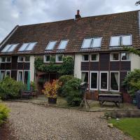 Manor Barn House, hotel in Wroxham