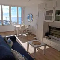Candela's Beach Port, готель у місті Масноу