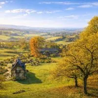 Le Hameau des Prés-Verts, un séjour détente et bien être pour les amoureux de la nature au cœur du Pays d'Auge, en Normandie, hotelli kohteessa Les Champeaux