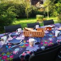 Baignes में, होटल Chambre cocon table d'hôte avec jardin à la campagne le nid qui danse vers Vesoul de 1 à 2 personnes