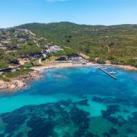 Hotel with swimming pool in Conca Verde just 100 mt from the sea, Hotel in Conca Verde