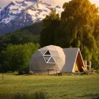 Nomade Patagonia Glamping & Domos، فندق في تريفيلين