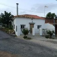 Casa El Cerrito, con fantástico patio con barbacoa y vistas a la montaña, hotel en Los Cerezos