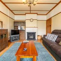 Kurow Escapes - Holiday Home 7 Bedrooms, hotel em Kurow