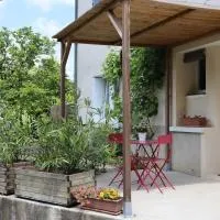 Le Pied à terre, Studio au coeur du Royans, hotell i Saint-Jean-en-Royans