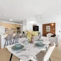 Shanana Kings Beach Escape โรงแรมในกาเลาดรา