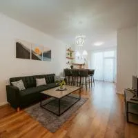 Riverline Apartman, מלון באודורהיו סקוייסק