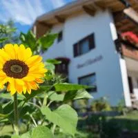 Haus Elisabeth, готель у місті Нова-Поненте