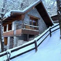 Refuge-style chalet Mountain view, hôtel à Colmars