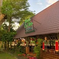 Nam Cat Tien Riverside Retreat, hotel v destinaci Tân Phú