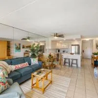 Viesnīca Kihei AKAHI C409 - Lush Remodel, View, Dual AC pilsētā Vailea