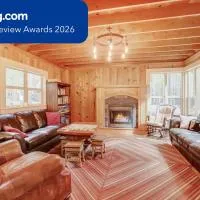 Spacious Classic Cabin Retreat- near Lassen, hotel v destinácii Mill Creek