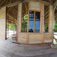 Homestay Yenkop, hotel en Poelau Mansoear