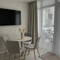 Apartamentai su terasa, hotelli kohteessa Juodkrantė