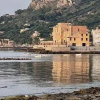 Come A To Casa, hotel di Aspra