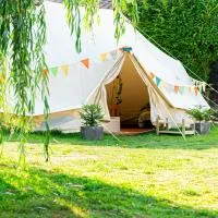 Aldwark Bridge Glamping - Aurora Tent, hotel en Aldwark