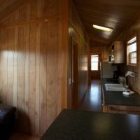 Arrowhead Camping Resort Deluxe Cabin 14