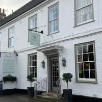 Warren Lodge, hotel v mestu Shepperton