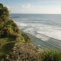 Villa Anugrah Iconic Cliff Front 8 Bedrooms Mansion, h&ocirc;tel &agrave; Uluwatu
