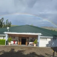 Mountain Shadows Hotel, hotel em Barkly East